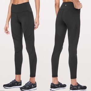 NWT. Lululemon On Repeat 7/8 Tight 
28"